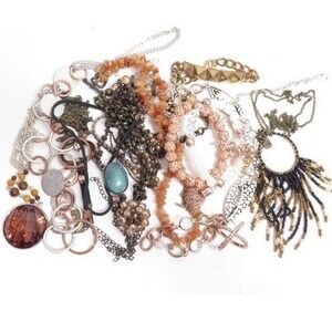 Great Necklaces Bracelets Jewelry Lot